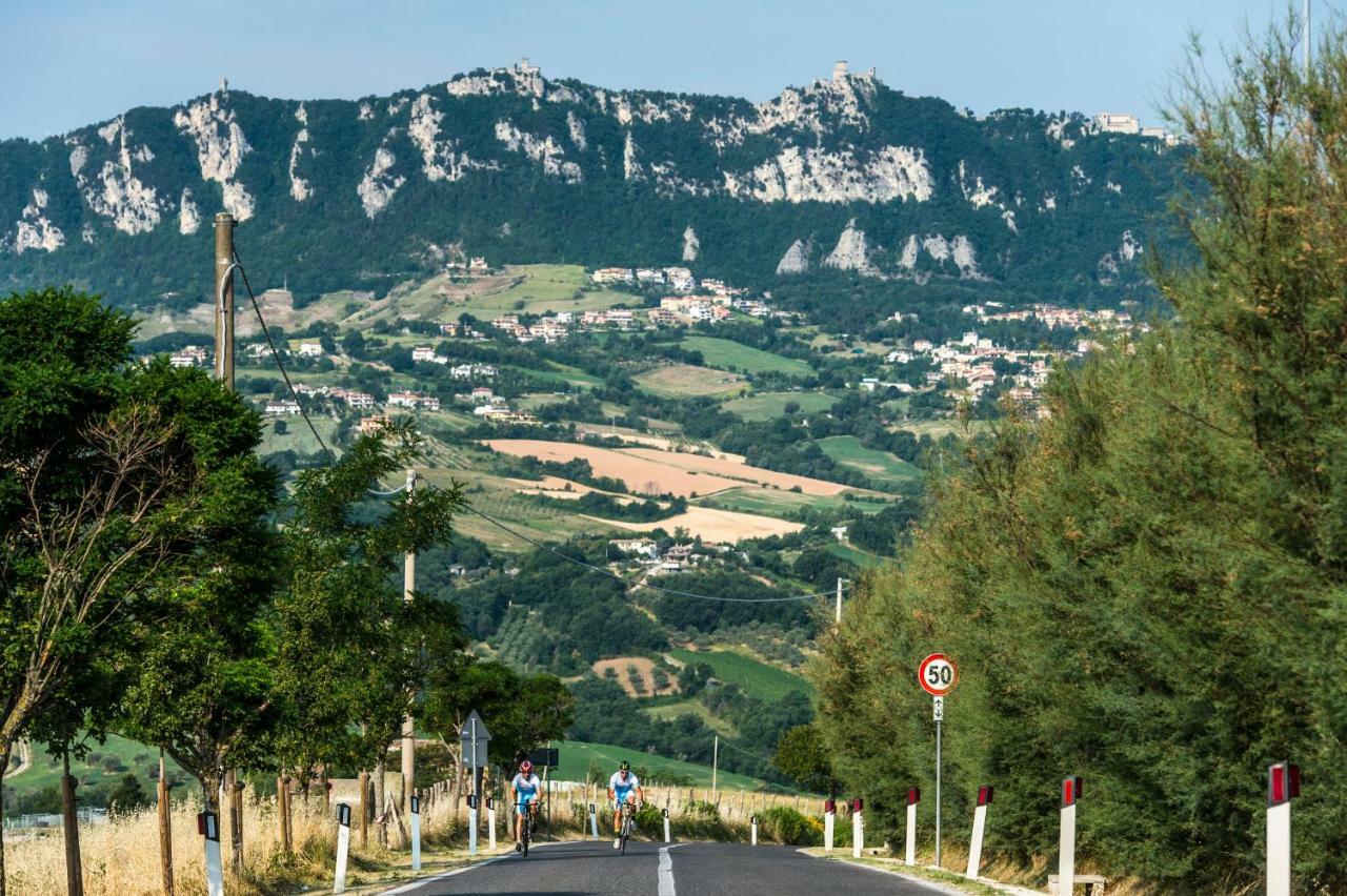 La Grotta Hotel San Marino Exterior foto